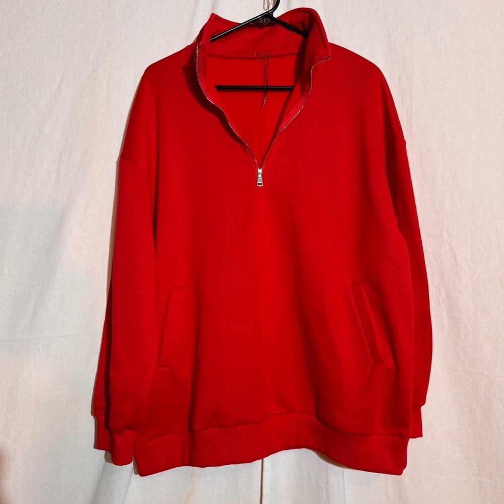 Boutique // bright red half zip fleece lined sweatshirt size large mar1